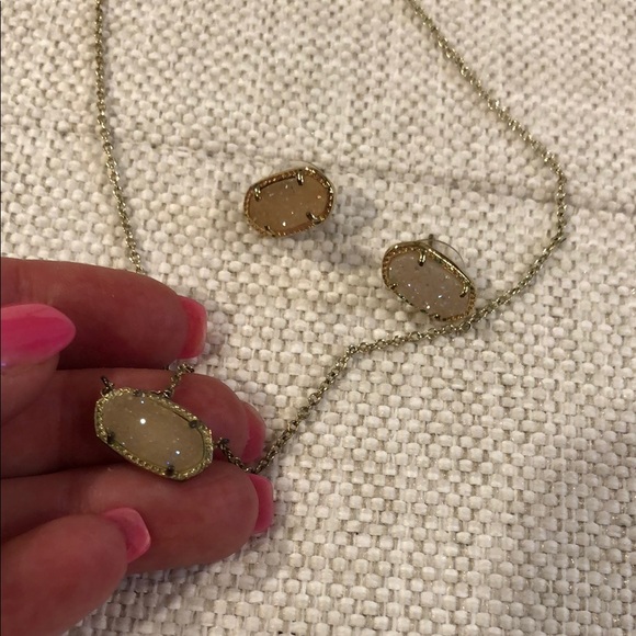 Kendra Scott Elisa Gold Pendant Necklace and Ellie Earrings Set Iridescent Drusy - Picture 4 of 4